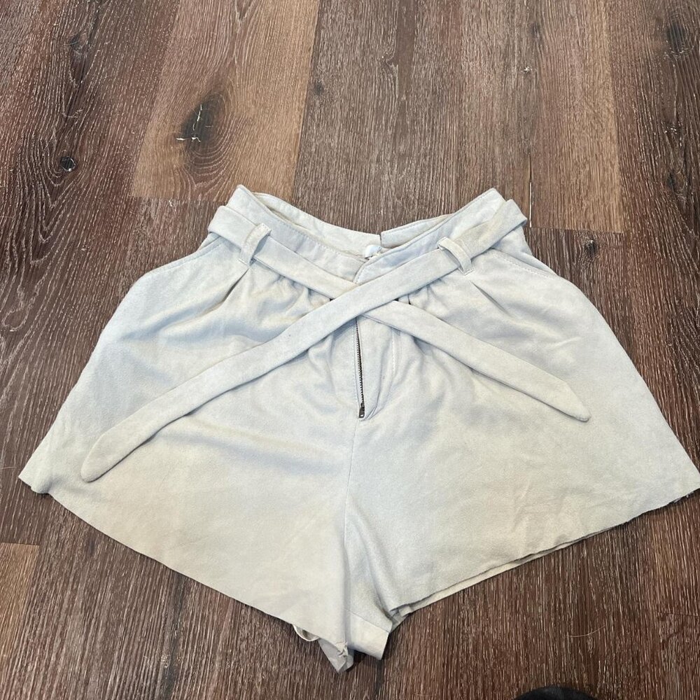 JOIE Size 4 High-waisted pleated suede belted shorts